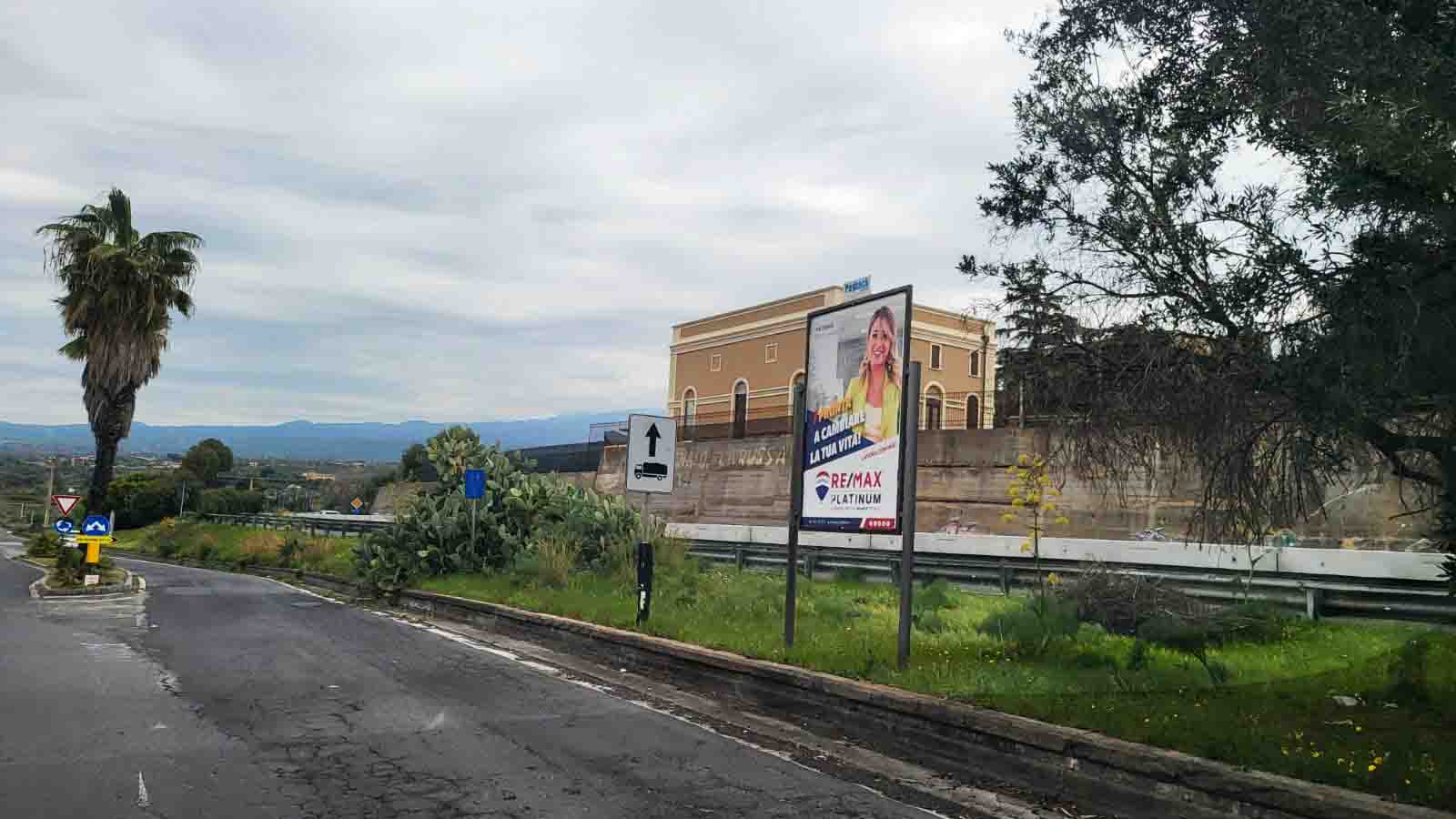 Stendardo Corso Italia angolo Via Vittorio Emanuele – Paternò