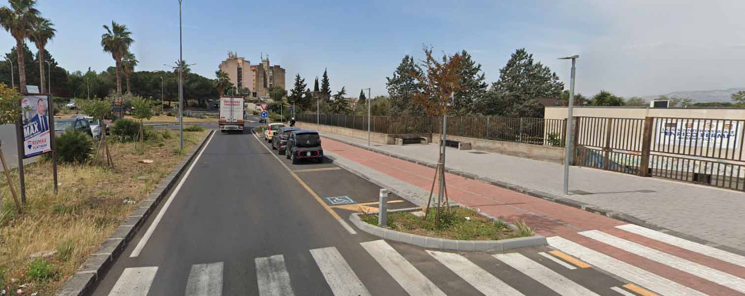 Stendardo Pubblicitario Corso del Popolo fronte scuola - Paternò