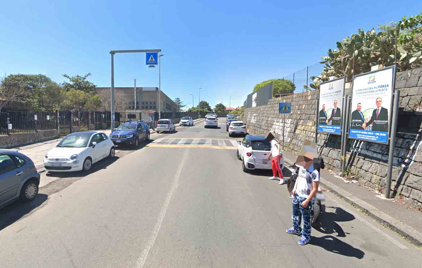 Stendardo Pubblicitario Via Motta Fronte Polivalente - San Giovanni la Punta